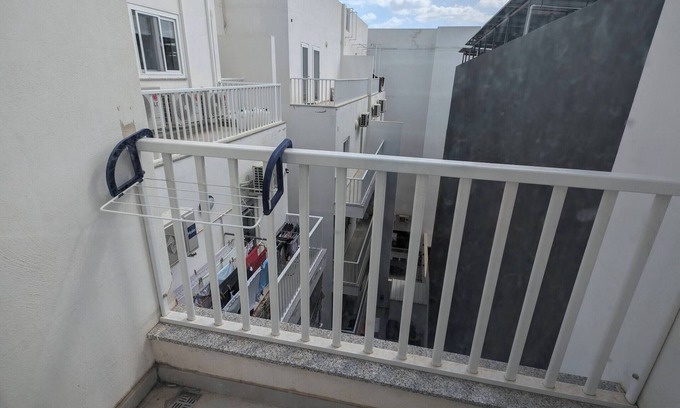 Luqa House | Room-private Cosy Room in a Modern Subur