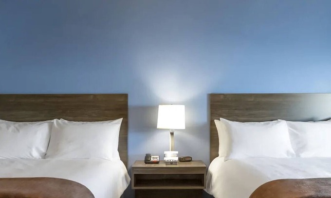 Rogers Hotel | Room w/Kitchen, Pet-Friendly – 5 Mins to Coler Mountain Bike Preserve