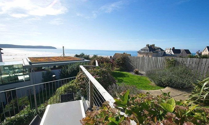 Mortehoe Apartment | Rosalie, a 2 bedroom apartment near the beach at Woolacombe