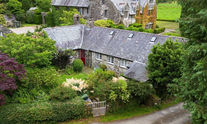 Rhyd-y-clafdy Cottage | Rose Cottage - sleeps 6 guests in 3 bedrooms