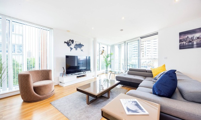 Docklands Apartment | Ross Corner Executive 3 Bed Apartment