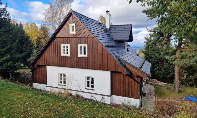 Strasin House | Roubenka Maleč by Interhome