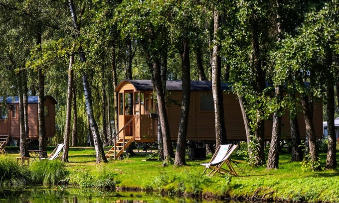Kinrooi Cabin | Roulotte with terrace sleeps 4