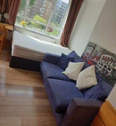 Cathedrals House | Rowland Hill House