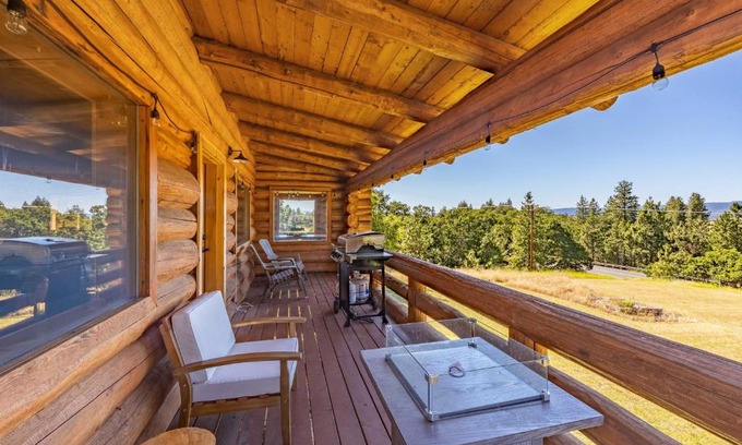 Lyle House | Rowland Log Cabin home