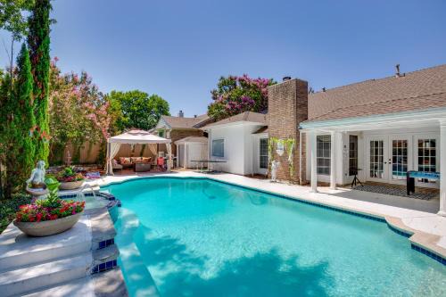 Rowlett House | Rowlett Escape with Fire Pit and Lake Views