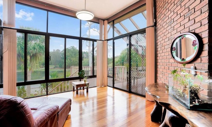 Rowville House | Rowville 3BR family Lakeside Retreat