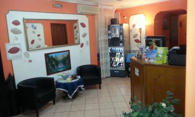 Rione XVIII Castro Pretorio Hotel | Roxena house
