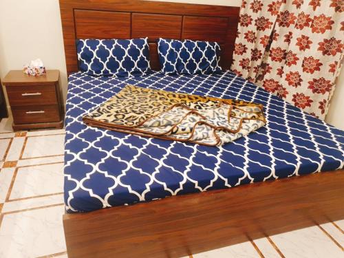 Gulshan-e-Iqbal House | Royal Galaxy Guest House