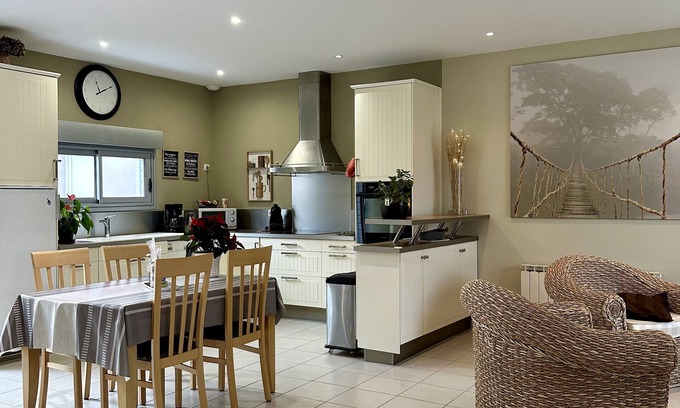 Royan House | Royan: Le Calme City house 2 to 4 people/near Seaside, City