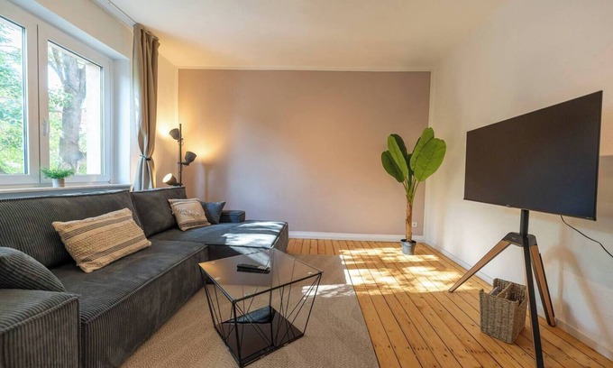 Magdeburg Apartment | RR | Central Apartment 80m² - 2 | Balcony | Washer