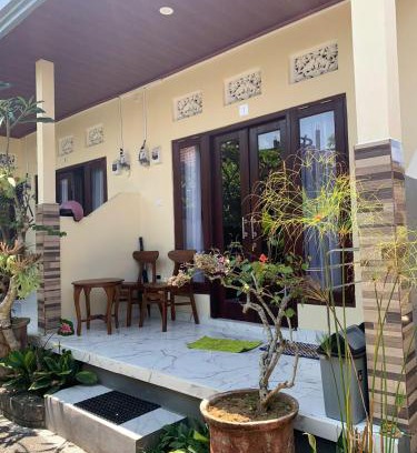 Peliatan House | Rumah Wide Home Stay