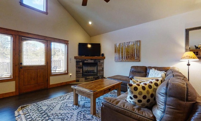 Estes Park House | Running Bear in the Rockies #6145