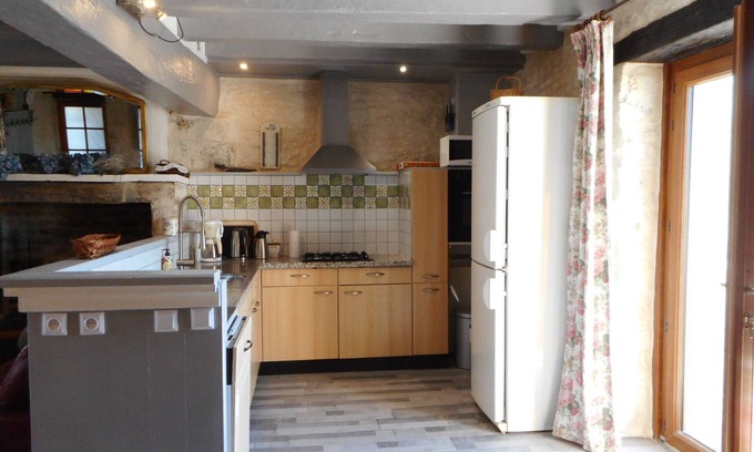 Jaulnay House | rural location with unobstructed view, old farmhouse from 1600