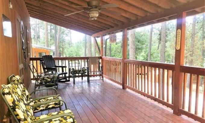Ruidoso Cabin | Rustic Cabin Summary: