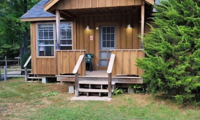 Wolfeboro Cabin | Rustic Cabin with access to Rust Pond - Main Cabin