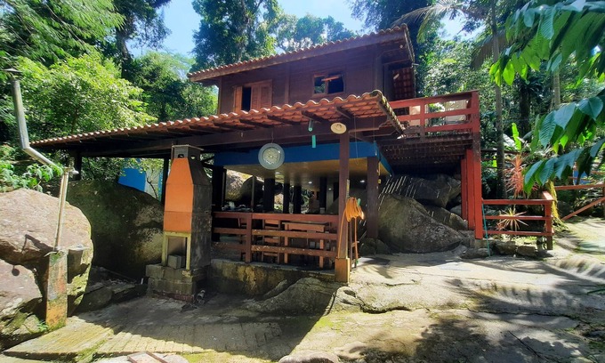 Mage Ski Chalet | Rustic Chalet within an Atlantic Forest.