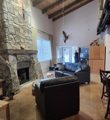New Bothwell Ski Chalet | Rustic Elegance in St Malo