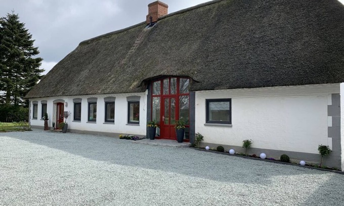 Taarstedt Apartment | Rustic Hideaway on the Threshing Floor