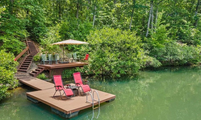 Kabletown Cabin | Rustic Log Cabin with Private Dock on the Lake!