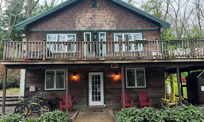 Birch Hill House | Rustic ski chalet in the heart of North Conway off West Side Road
