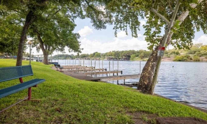 Buchanan Dam RV Rental | RV Site - Pull Through 35