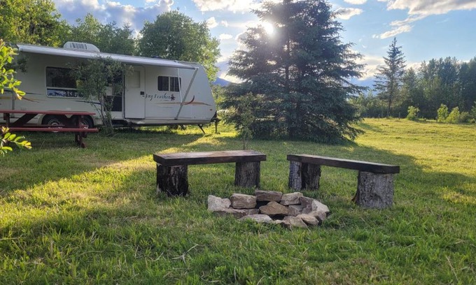 Regional District of Fraser-Fort George Other | RV with Rocky Mountains View