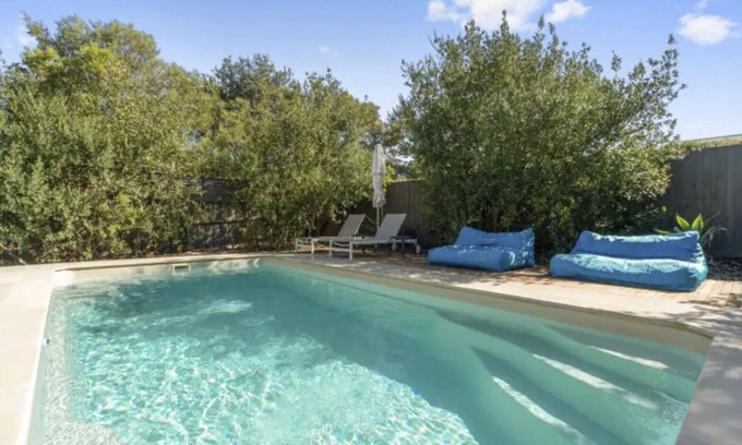 Rye House | Rye Beach and Pool House by Ready Set Stay - WIFI, SPA, Pool, Linen