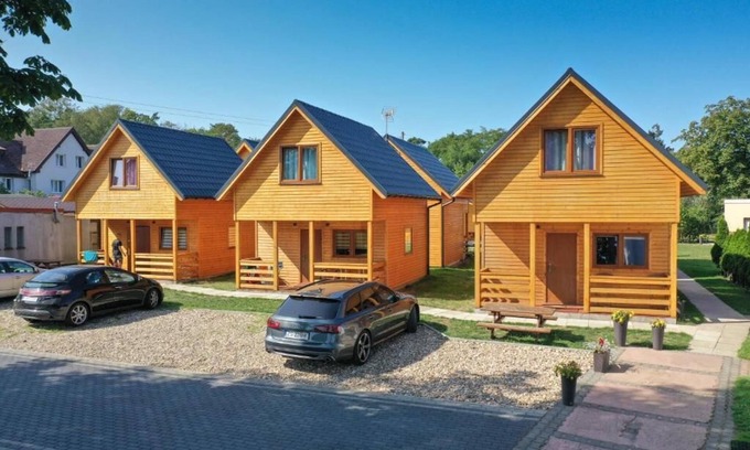 Rewal House | Słoneczne Domki Pustkowo, 1 Minute zum Strand