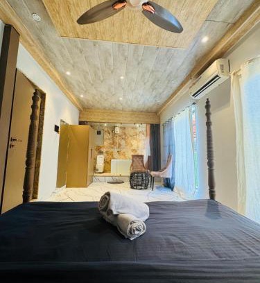 Arsiwalla Villa Villa | S & S with Jacuzzi by Villagram