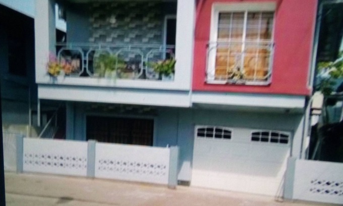 Paramaribo Bed & Breakfast | S-Villa is a very modern 6 bedroom villa at walking distance of the center.