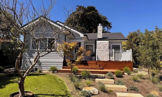 Sorrento House | *Safe Haven* walk to beaches/shops,full renovation