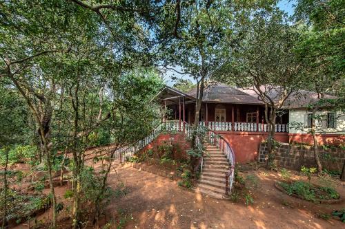 Matheran Villa | SaffronStays Parsi Manor, Matheran