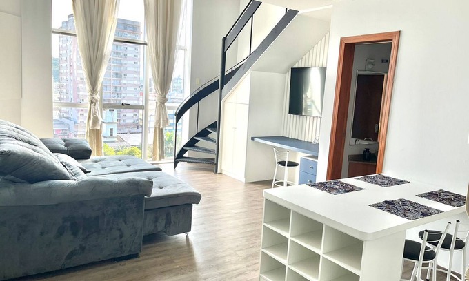 Czerniewicz Apartment | Saint Sebastian 506 Duplex no Centro