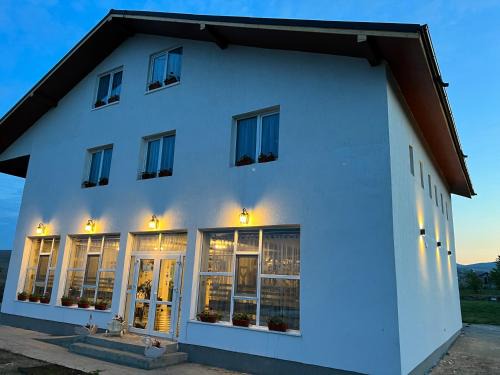 Faraoani House | Sale&Pepe