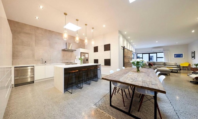 Auckland Central Business District Apartment | Sale Street Loft