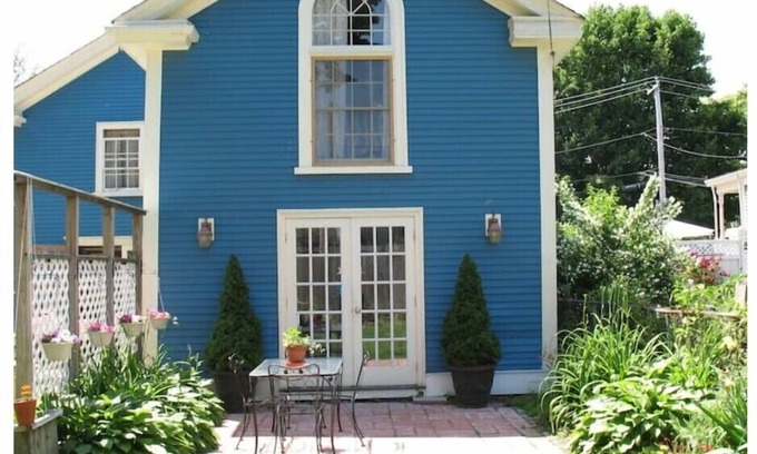 Beverly House | Salem/Beverly Barn by the Harbor, perfect summer spot! August and Sept openings!