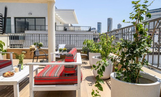 Kerem HaTeimanim Apartment | Salouf Studio in the Carmel House by Sea N' Rent