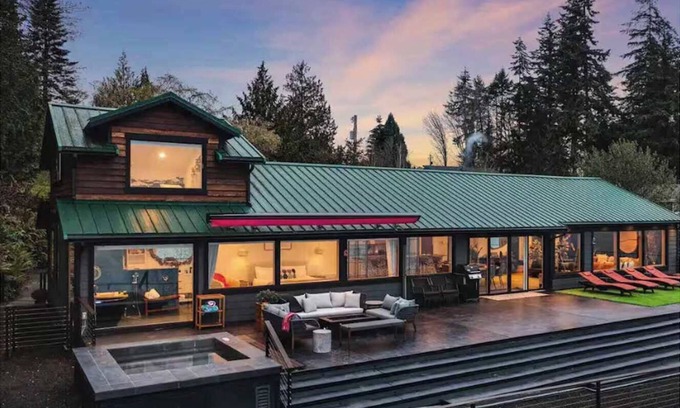Kingston House | Saltwood | Waterfront, Hot tub, Beach, Wildlife