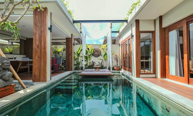 Sunset Road Hotel | Sampatti Villas