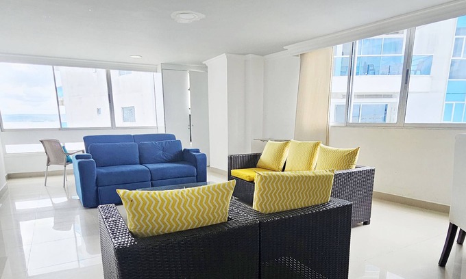 Bocagrande Apartment | Sanctuary of Elegance: Your New Home in the Heart of the City. T.C 20c2
