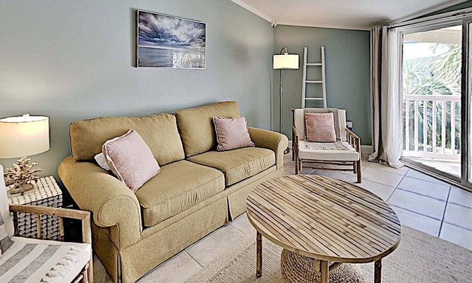 Villa Sabine Condo | Sand Dollar East #201 | Bay Views, Walk to Beach!