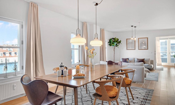 Nyhavn - Amalienborg Apartment | Sanders Haven - Sweet 2-Bdr Apt Near Nyhavn