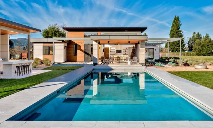 Kenwood House | Sandstone Estate | Luxury Custom Home, w/Resort-Style Pool & Walk to Wineries!