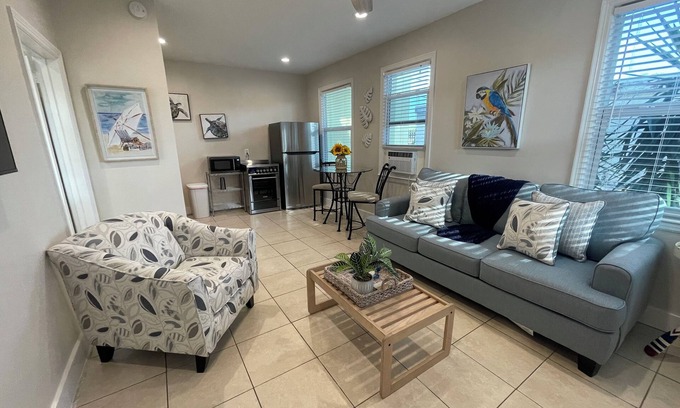 Boynton Beach House | SANDY TOES & SALTY KISSES