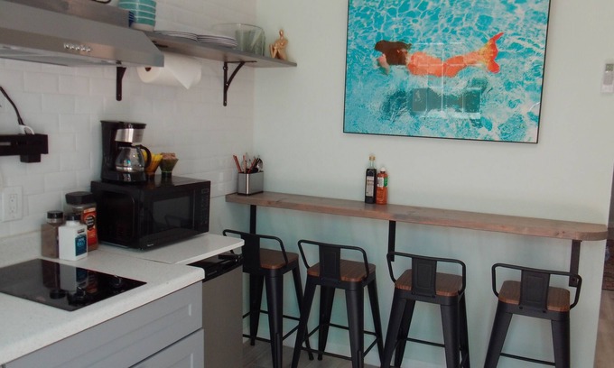 Santa Barbara Apartment | Santa Barbara Mermaid's Cove- Cozy 1-bedroom Apartment with A/C, WiFi, and W&D