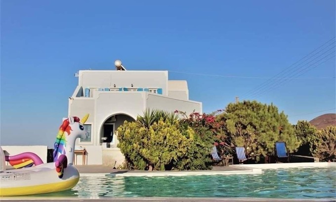 Oia House | Santo Margarita