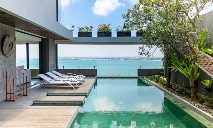 Jimbaran Bay Villa | Santos Cliff View by Nakula