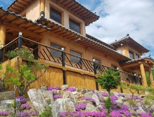 Buk House | Saranbang Pension