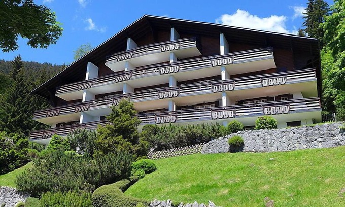 Villars-sur-Ollon Apartment | Savoie 1 by Interhome